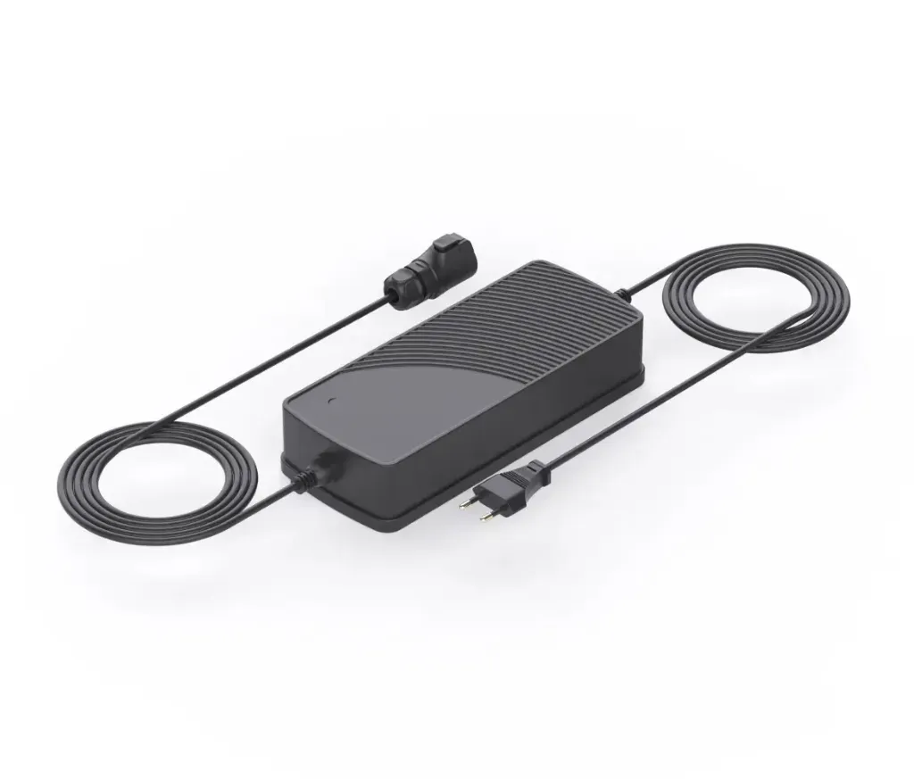 Yarbo Ladegerät mit Ladekabel